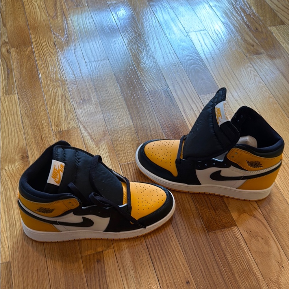 Nike Black and Yellow High-Top Sneakers with Velcro Strap
